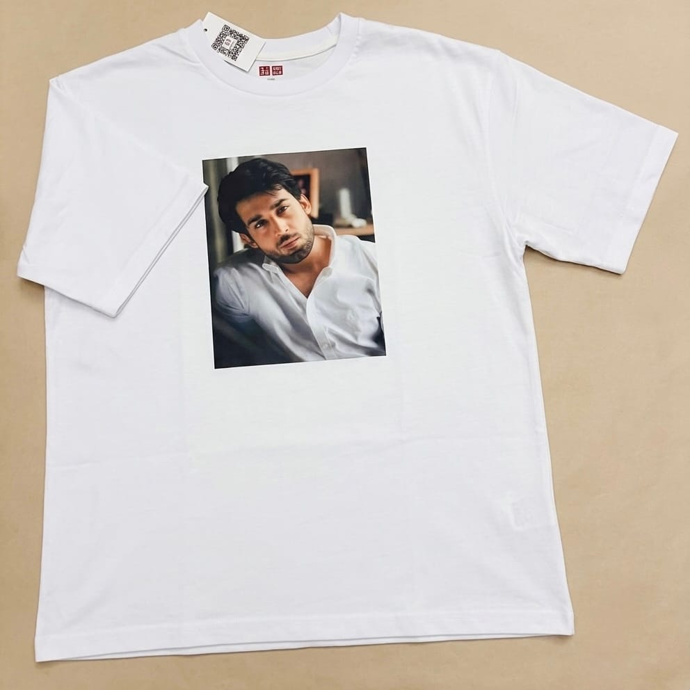 Oversized Cotton Tee with Actor Portrait Print - Image 2